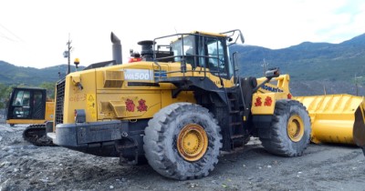 馬太鞍堰塞湖湖水幾已見底，完成壩體降挖階段性任務。